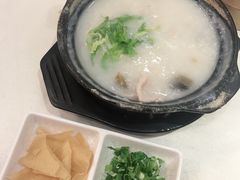 生滚皮蛋瘦肉粥-点红点绿茗点居(客村店)