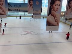 -冰纷万象滑冰场(沈阳万象城店)