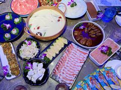 -三人行骨头王火锅(长寿店)