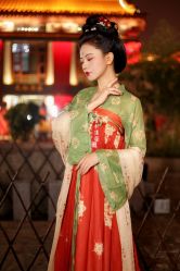 -天星轩汉服(中贸广场店)