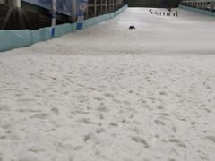 -乔波室内滑雪场