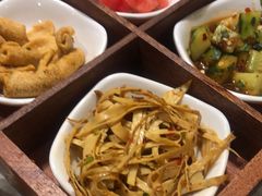 -老房老舍重庆火锅(假日城市店)