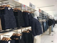 -优衣库(镇江万达广场店)