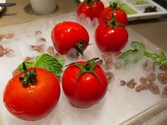 番茄脆菇沙拉-小大董·烤鸭(凤凰汇店)