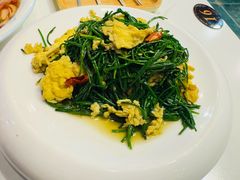-乡村馕坑肉·烧烤·新疆菜·本地人更爱吃(阿勒泰首店)
