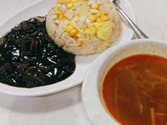三鲜炒蛋饭饭-正宗韩国炸酱面(沈航店)