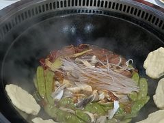 -哈尔滨烧烤·山河村铁锅炖(交大店)