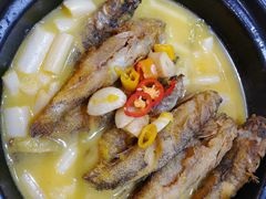 鲜椒憨巴鱼-雅和生态渔庄·宜城锅巴饭(龙灵山公园店)