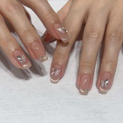 -艾珂·美甲美睫