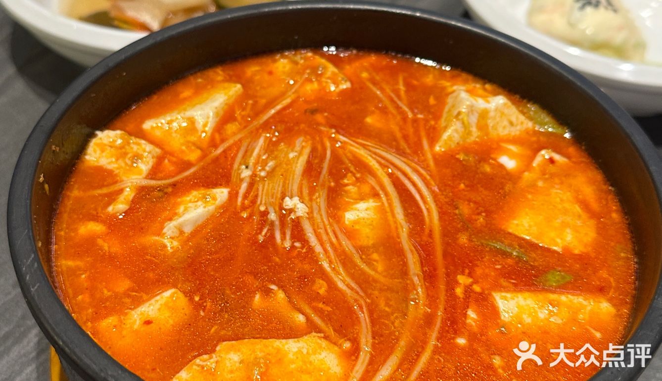 这家店，真的是火到每次去吃都排长队 你知道为什么吗？