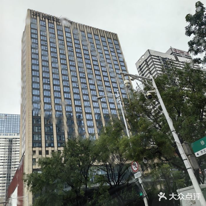 青岛富力艾美酒店图片