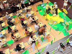 -瑞虹新天地月亮湾