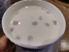 层层芋泥拿铁-巴黎贝甜(国贸店)
