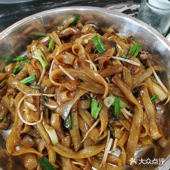 牛一煲美食(江高店)