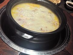 -大匠工房古船木艺术餐厅·猪肚鸡专门店(长白仙岛店)
