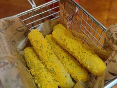 -BHC炸鸡(明洞总店)