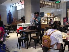 大堂-盒马鲜生(红莲店)