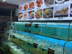 -覃记海鲜美食餐厅