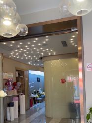 -More摩尔医美の注射线雕光电中心