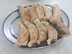 鲜肉韭菜煎饺-芬芳甜品(同福路店)