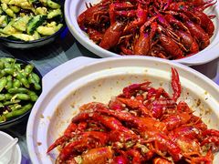 -肥小宝·金牌油焖大虾(襄阳龙虾地标店)
