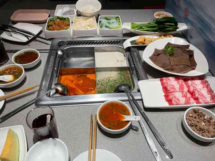 海底捞火锅(金沙印象城店)-"身份证生日当天来的海底捞,老婆说非得