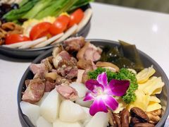 高山腊猪脚-八珍玉食鸡煲·打边炉(印象城店)