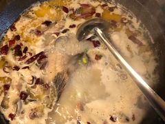 -临江餐馆二楼美食部落