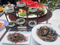 软兜三吃-迪欧咖啡·中西餐融合菜(平江万达旗舰店)
