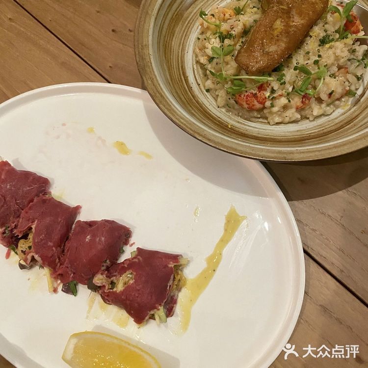 意大利餐酒馆｜木炭窖炉烤制的pizza🍕