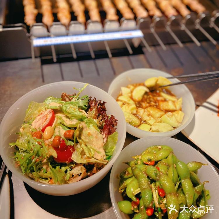 成年人真的需要一顿烧烤来度过秋天