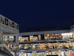 -首创奥特莱斯(北京店)