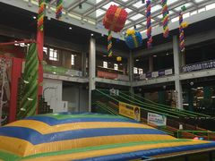 -蒙特利亲子乐园