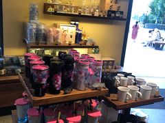 零售区-星巴克(迪士尼小镇店)