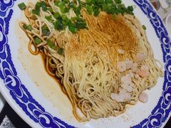 葱油三虾拌面-老头儿油爆虾·知味杭州(爱琴海购物中心)
