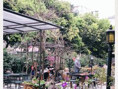 -莉莉家的音乐花园餐吧(航空路店)