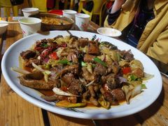 鸡肉焖卷子-清真·伊清阁餐厅