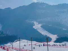 -鳌山滑雪度假区