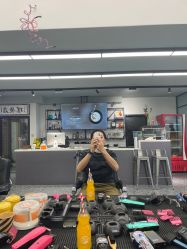 -15C7 男士理发馆 烫染专业店