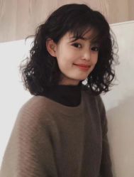 -BULB STUDIO 巴柏明星发型工作室