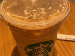 -星巴克臻选(上海中环广场2F店)