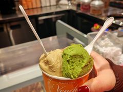 -VENCHI 闻绮(上海佛罗伦萨小镇店)