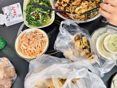 -周良天山牛杂城(天山路总店)
