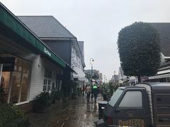 -伦敦比斯特购物村