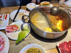 -犇一鲜老重庆火锅(华威大厦店)