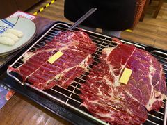 铺天盖地顶级澳牛肉火焰寿司-仙隐小鹿中華の日料(正弘城店)