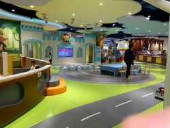 -MELAND CLUB亲子乐园•派对(虹桥万象城店)