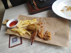 -必胜客(证大大拇指店)