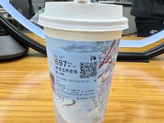 -瑞幸咖啡(Lab·前海壹方汇负一楼店)