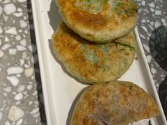 牛肉圆葱馅饼-金香匯晚茶(浑南店)
